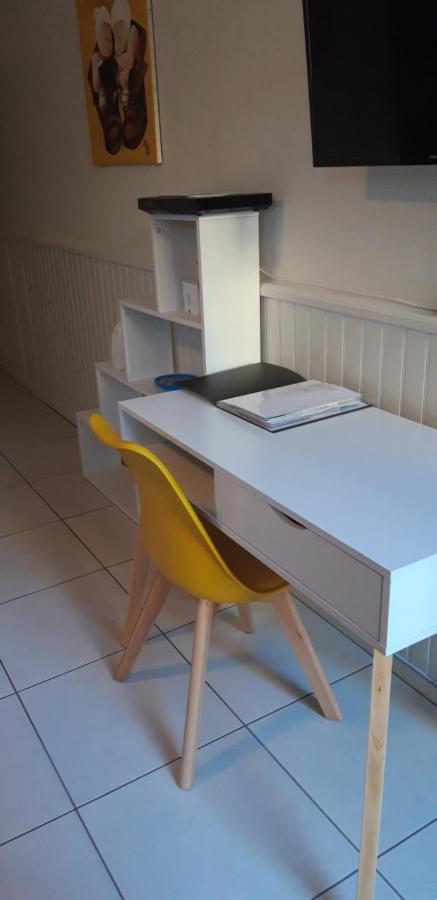 Studio Avec Terrasse Et Jardinet En Centre Ville Bergerac Exterior foto